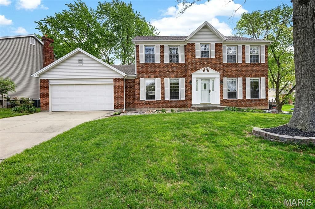 Property Photo:  842 Ridgetop Circle  MO 63304 