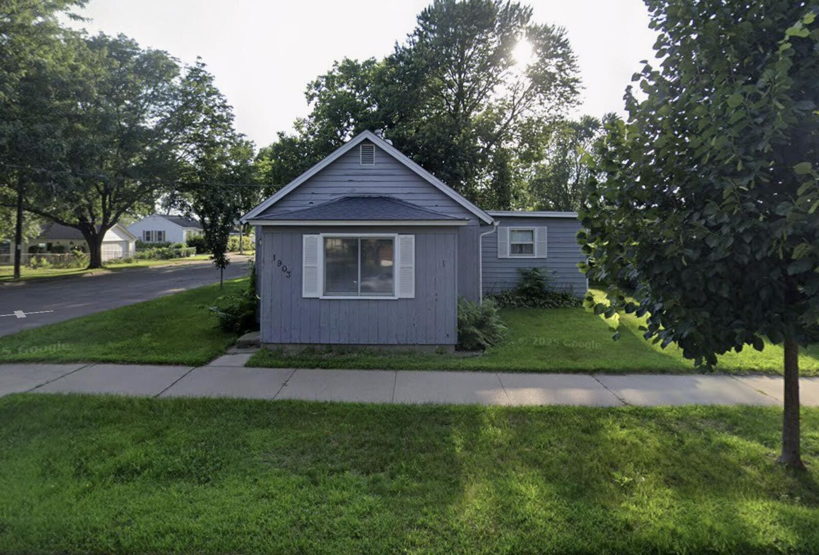 Property Photo: 1903 Avon St WI 54603