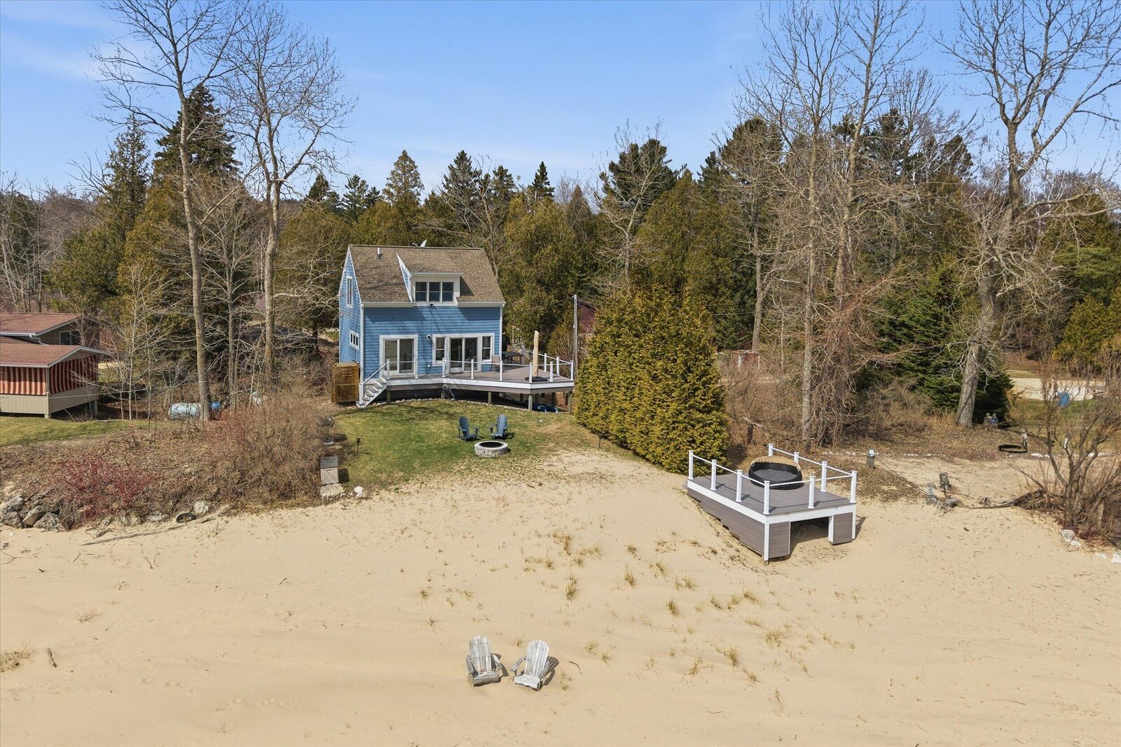 Property Photo: W1465 Idlewood Ct WI 53070