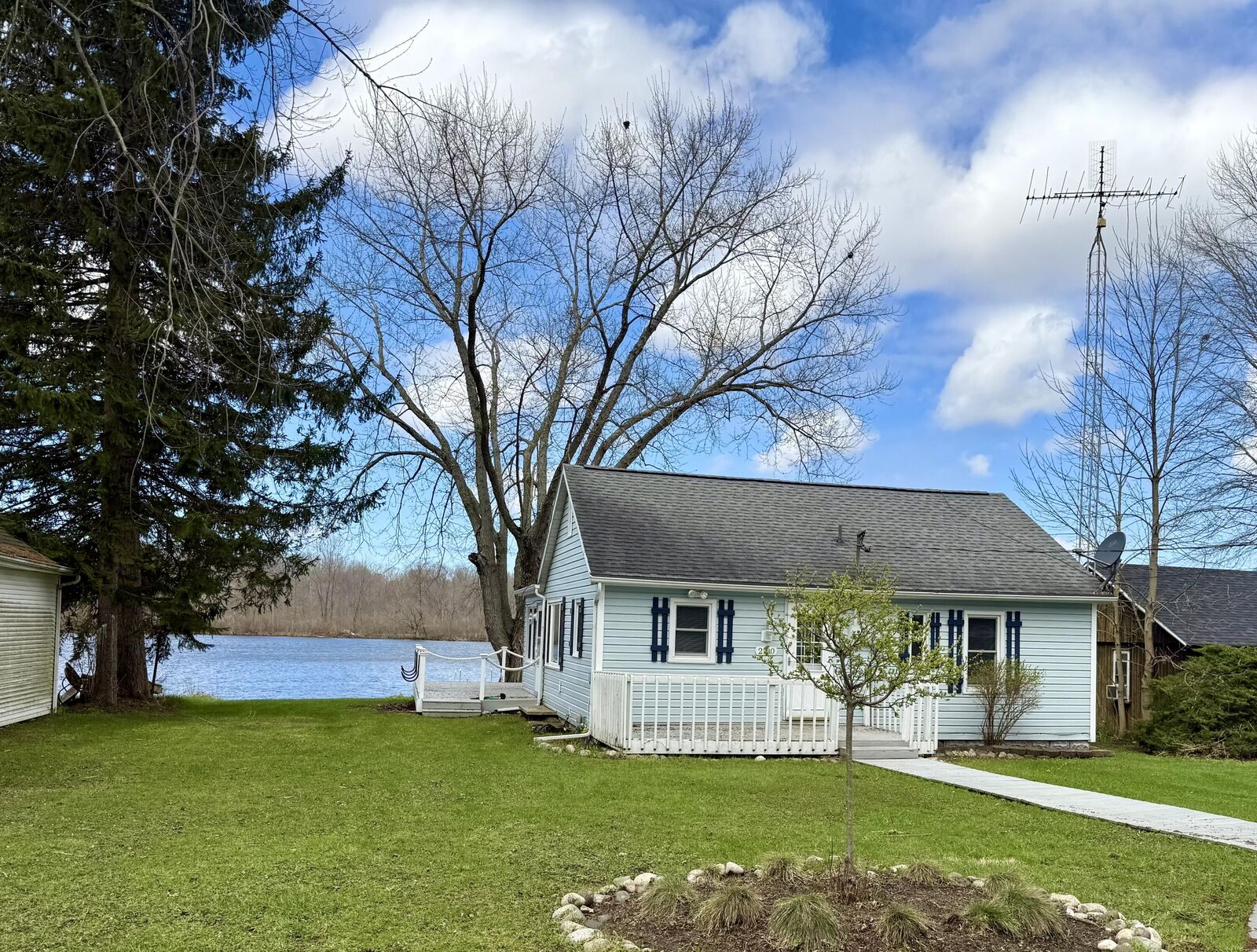 Property Photo:  2100 Bass Island Park Drive  MI 49111 
