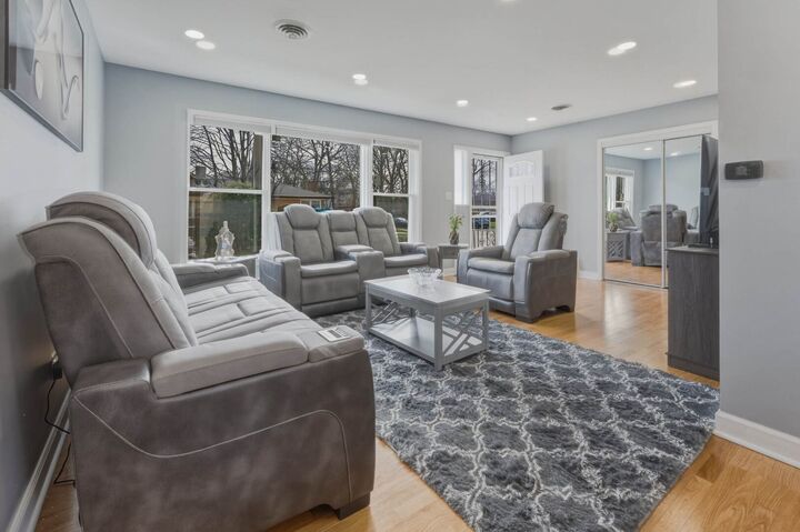 Property Photo: 8901 Moody Avenue IL 60053