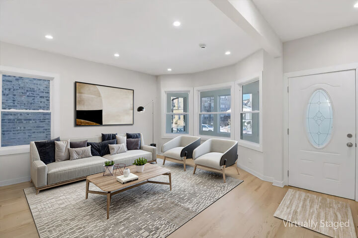 Property Photo: 821 N Lockwood Avenue IL 60651