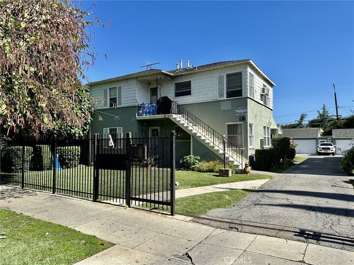 Property Photo:  14240 Delano Street  CA 91401 