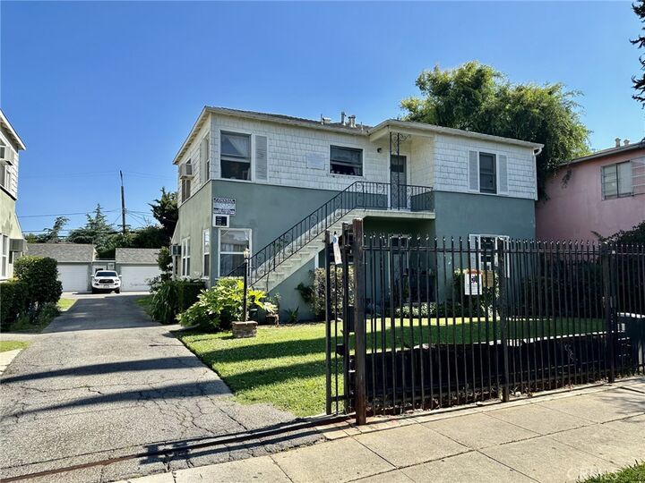 Property Photo: 14244 Delano Street CA 91401