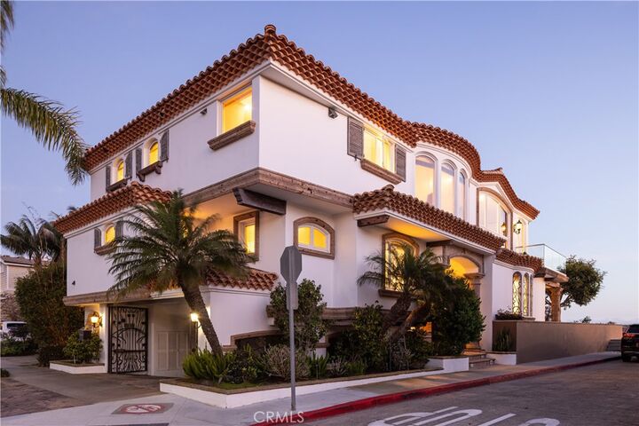 Property Photo:  1201 E Balboa  CA 92661 