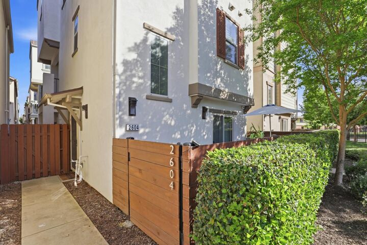 Property Photo:  2604 Cleat Lane  CA 95818 