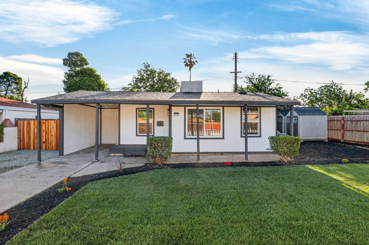Property Photo:  4707 Parker Avenue  CA 95820 