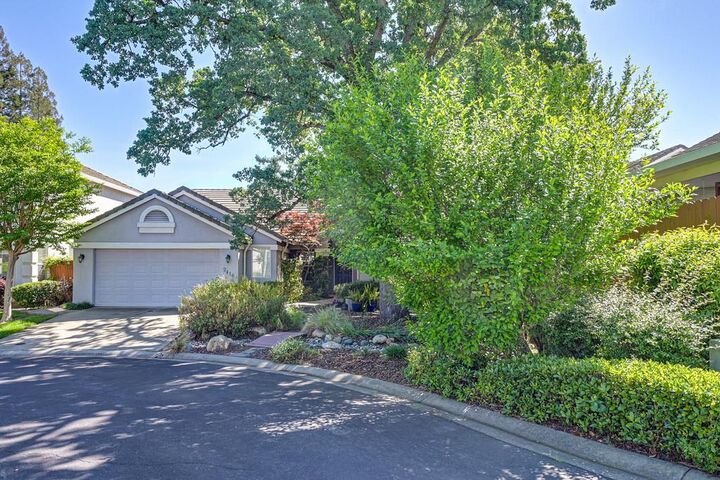 Property Photo:  2416 Konvalin Oaks Lane  CA 95608 