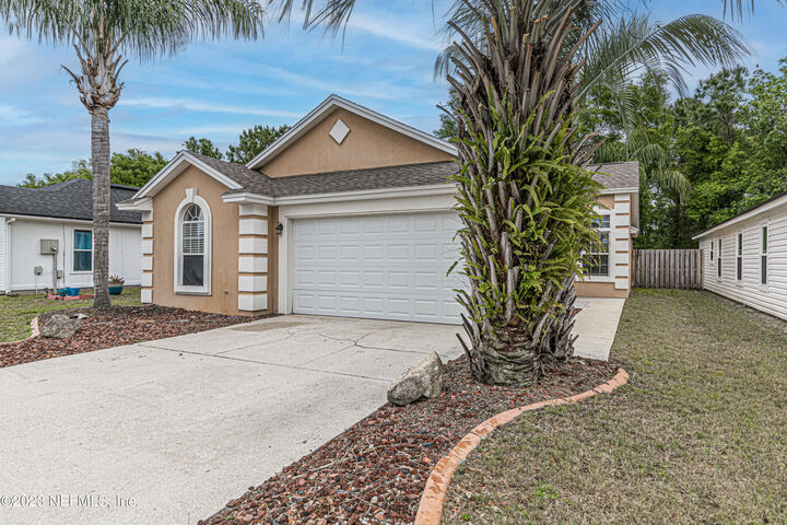 Property Photo:  257 Sondra Cove Trail E  FL 32225 