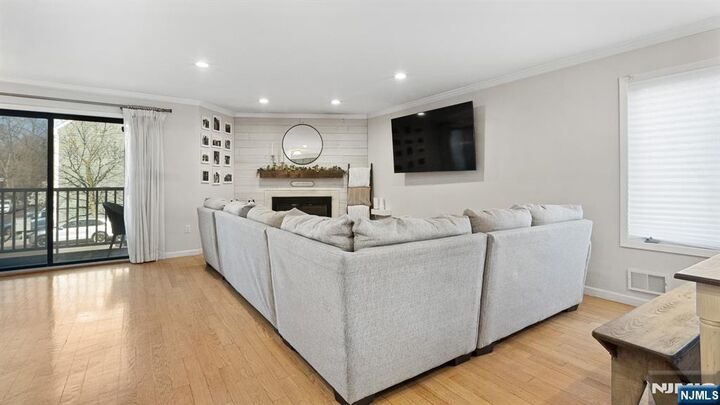 Property Photo:  42 Triumph Court A  NJ 07073 