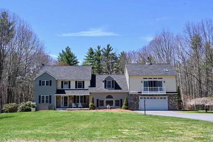 Property Photo:  87 Juniper Drive  NH 03045 
