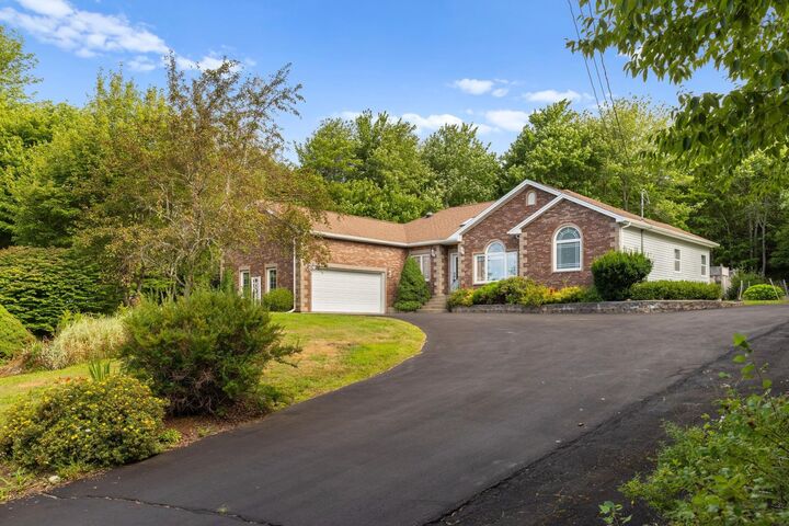 Property Photo: 205 Glen Arbour Way NS B4B 1T5