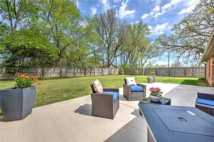 Property Photo:  1806 Sandpiper Avenue  AR 72745 