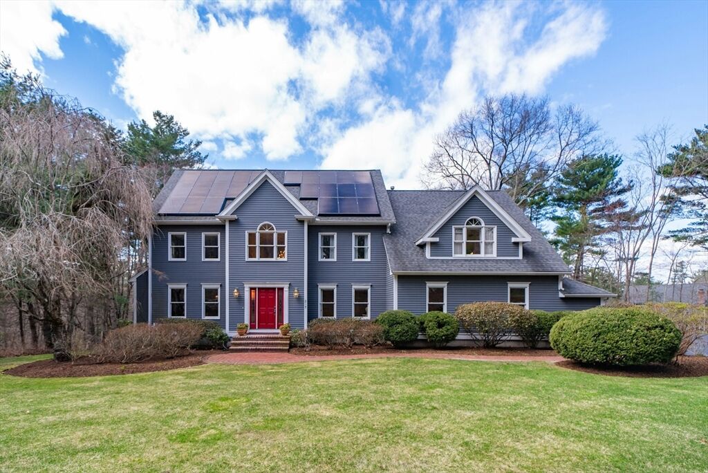 Property Photo: 215 Causeway St MA 02052