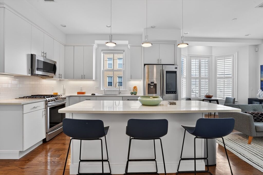 Property Photo:  99 Everett St 3A  MA 02128 