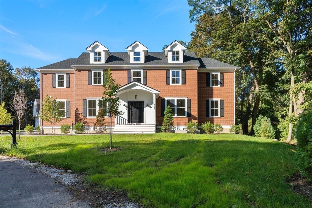 Property Photo: 365 Worcester St MA 02481