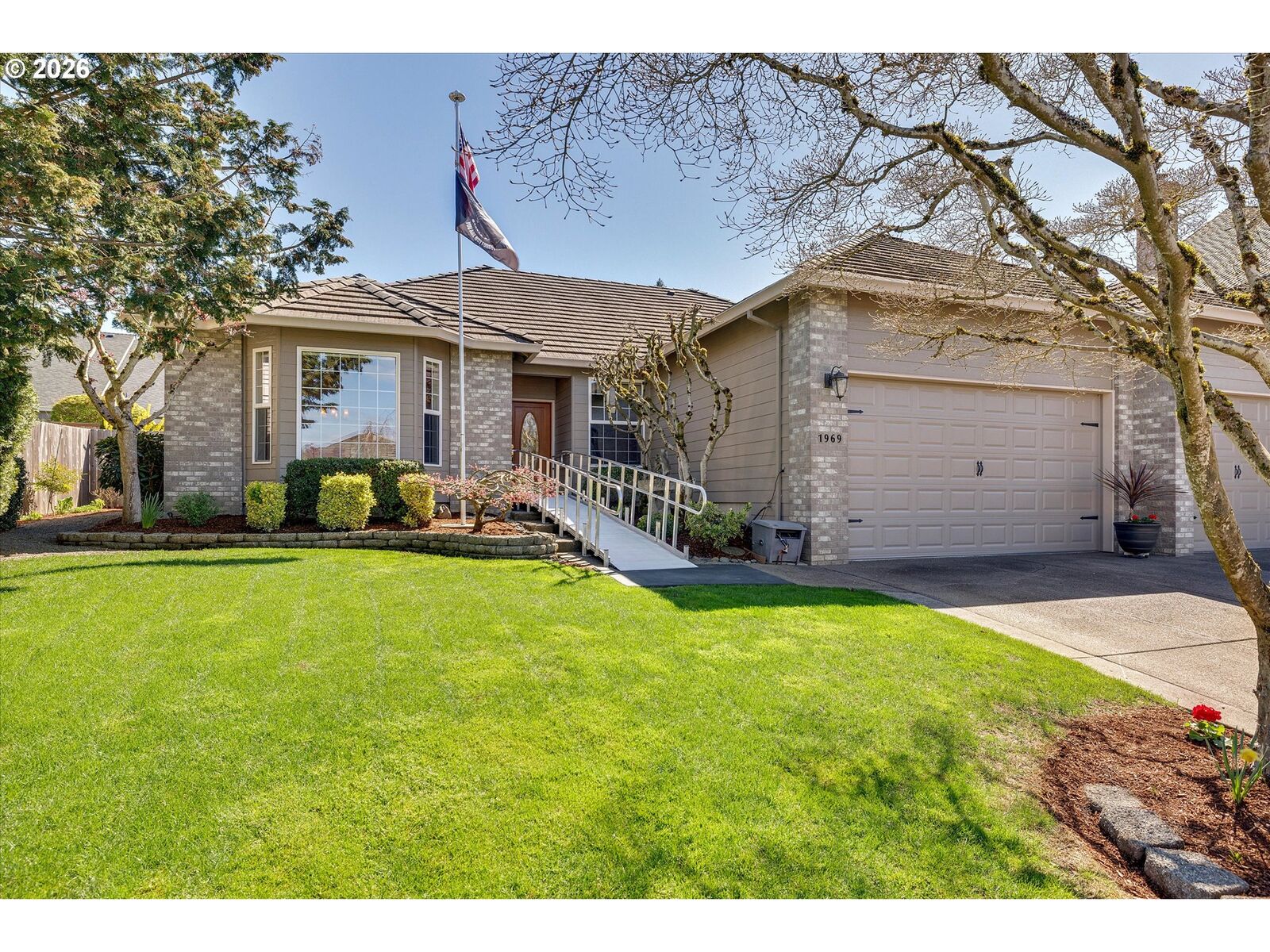 Property Photo:  1969 NE 20th Ave  OR 97013 