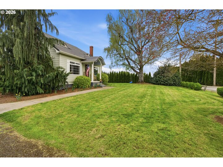 Property Photo:  8235 72nd Ave NE  OR 97305 