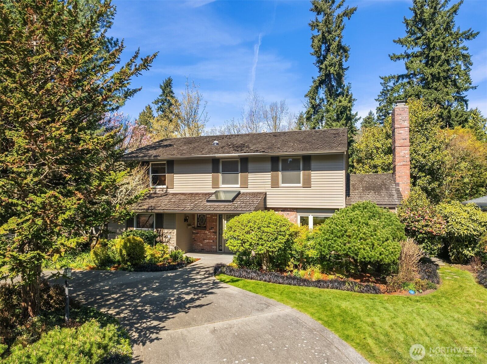 Property Photo: 8400 SE 61st Street WA 98040