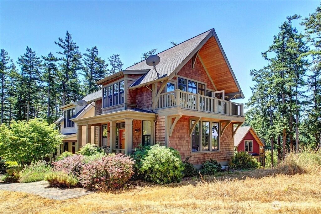 Property Photo:  12  Cobblestone Lane  WA 98250 