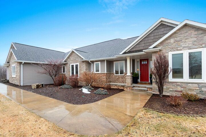 Property Photo:  2875 Stone Creek Circle  WI 54313-9107 