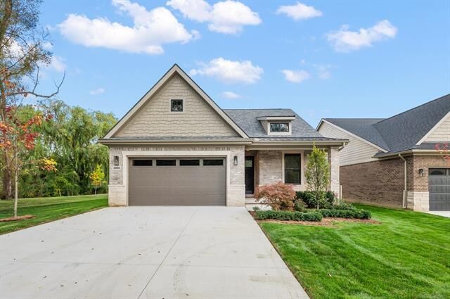 Property Photo:  5872 Willow Grove Drive  MI 48085 