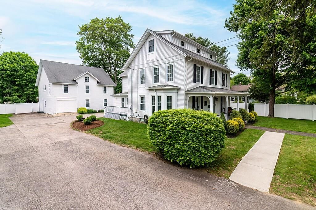 Property Photo:  390 Woodruff Avenue  RI 02879 