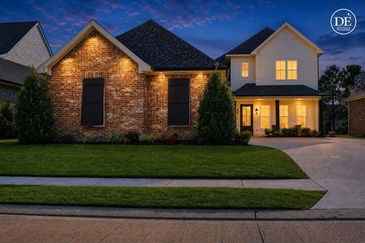 Property Photo:  5842 Weeping Willow Drive  LA 70605 