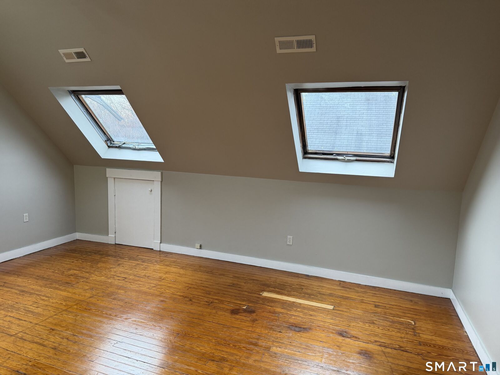 Property Photo:  358 Edgewood Avenue  CT 06511 