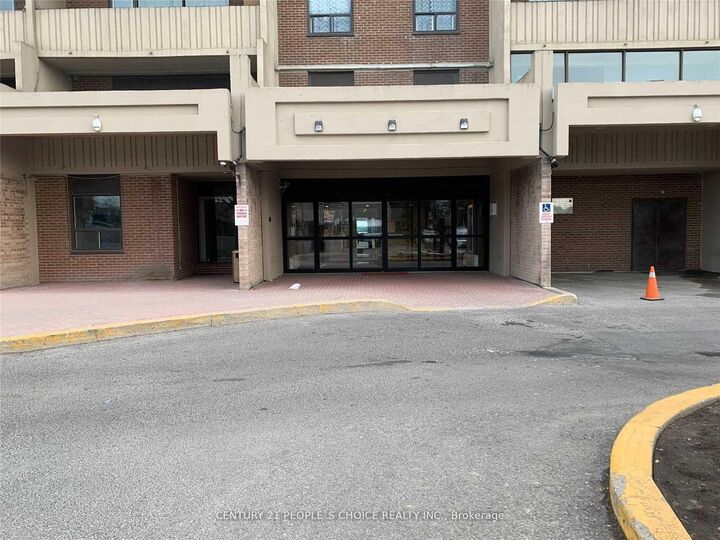 Photo de la propriété:  3390 Weston Road 301  ON M9M 2X3 