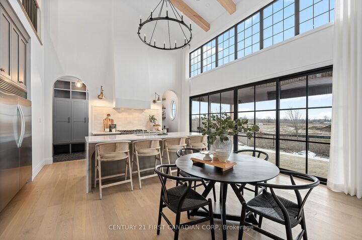 Property Photo:  862 White Pine Street  ON N6G 3X9 