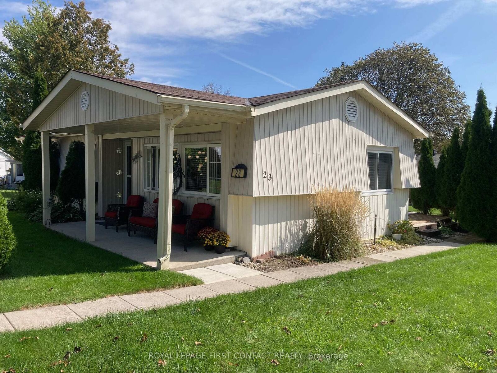 Property Photo:  23 Mimosa Crescent  ON L9S 1P9 