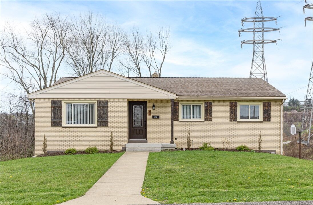 Property Photo:  47 Central Ave  PA 15137 