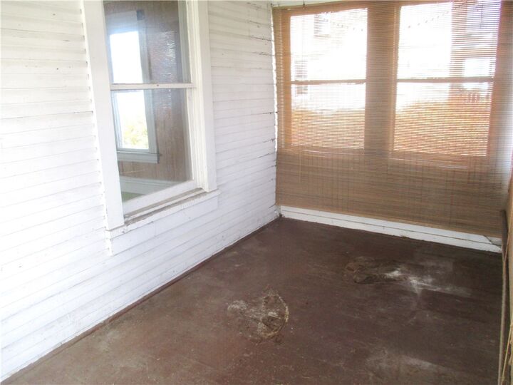 Property Photo:  901 Broadway Ave  PA 16029 