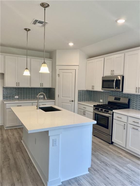 Property Photo: 7611 Pewter Luster Bend TX 78617