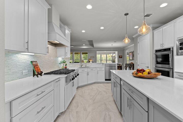 Property Photo: 431 Star Mountain Lane TX 78633