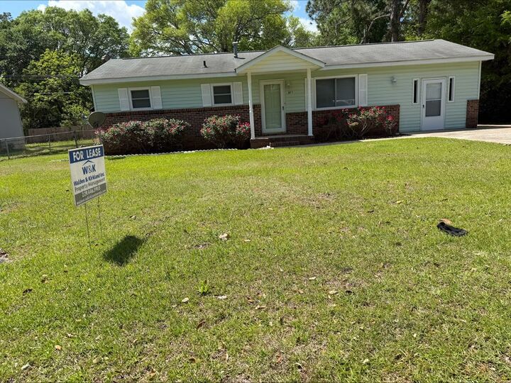 Property Photo: 311 Lexington Drive GA 31705