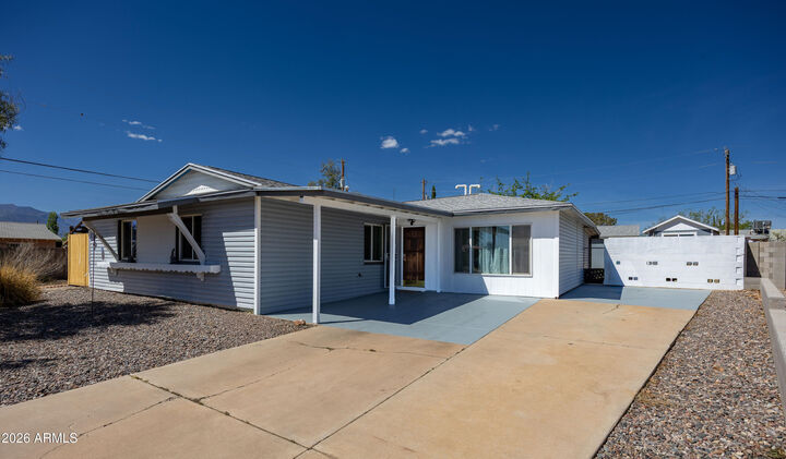 Property Photo:  626 Calle Del Sud --  AZ 85635 