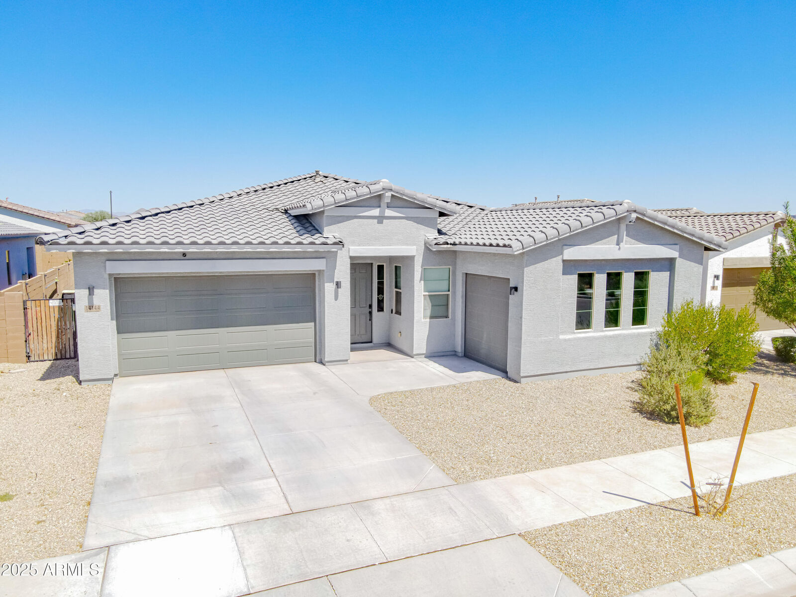 Property Photo: 14144 W Smoketree Drive AZ 85387