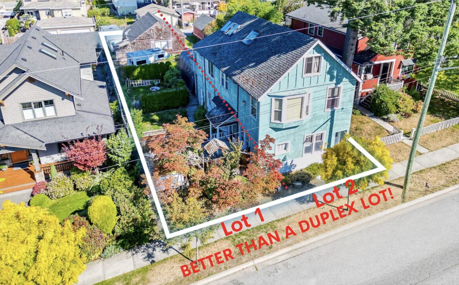 Property Photo: 352 W 15th Street BC V7M 1S5