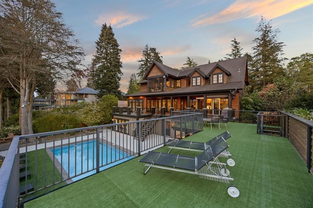 Property Photo: 2737 Crescent Drive BC V4A 3J9