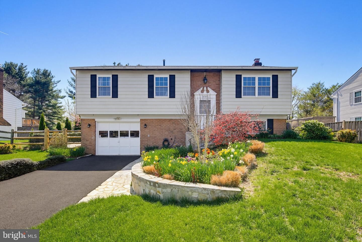 Property Photo:  8640 Sedley Court  MD 20879 