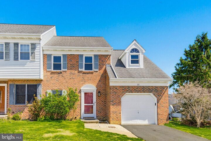 Property Photo:  77 Rockford Road  PA 17554 