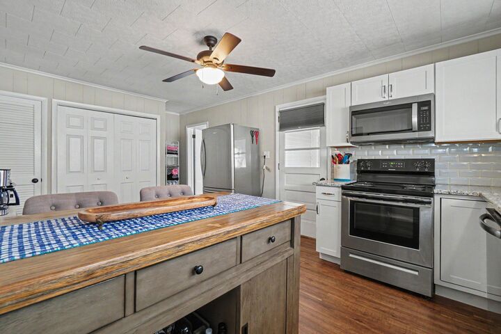 Property Photo: 418 Elizabeth Street PA 17098