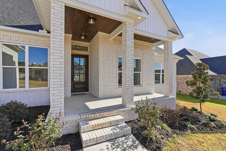 Property Photo:  1650 Dolphin Drive  AR 72034 