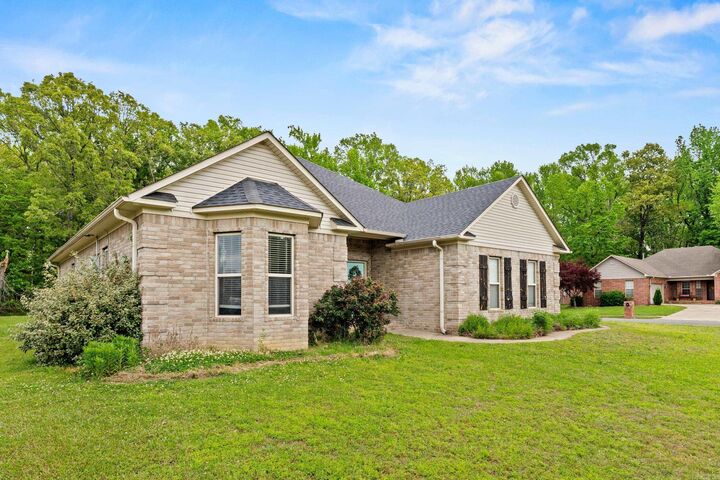 Property Photo:  31 Brentwood Drive  AR 72173 