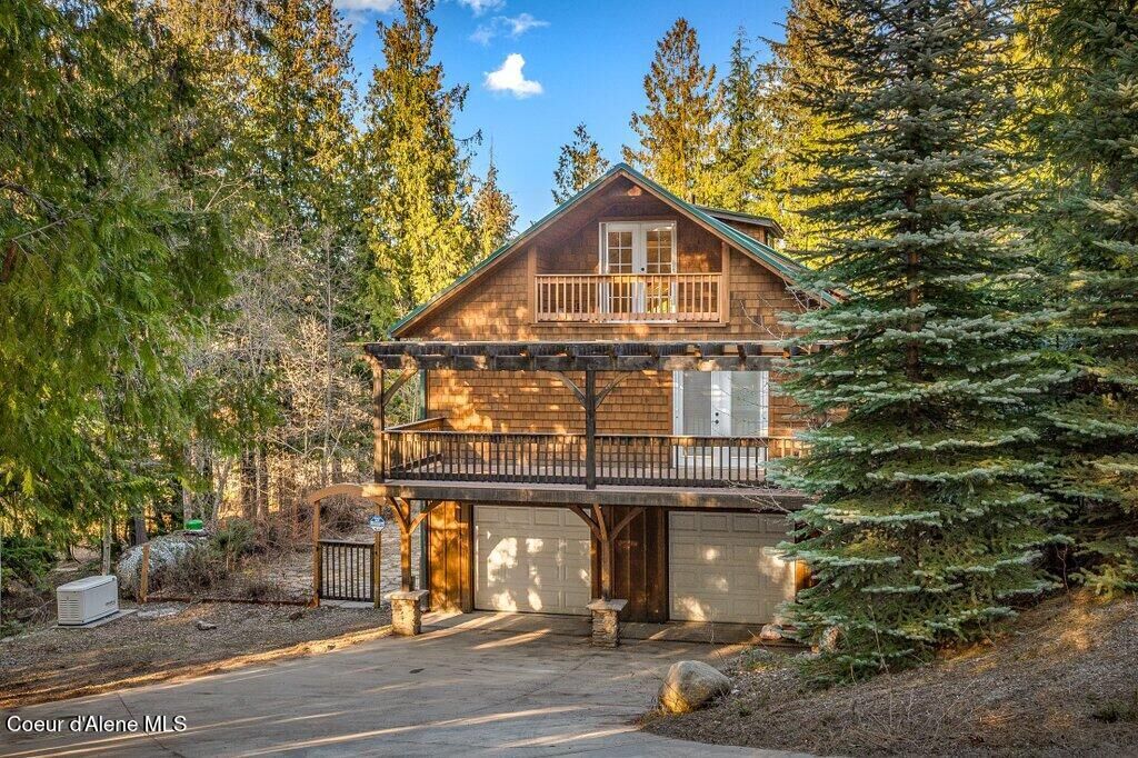 Property Photo:  1147 Wooded Acres Dr  ID 83860 