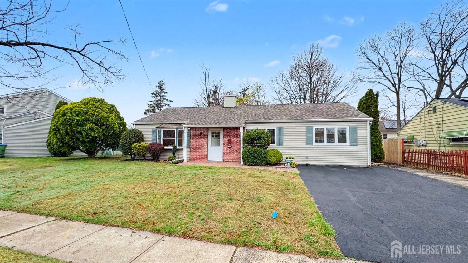 Property Photo:  148 Winthrop Road  NJ 08817 