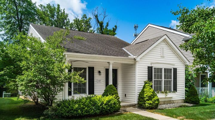 Property Photo:  107 Arrowfeather Lane  OH 43035 