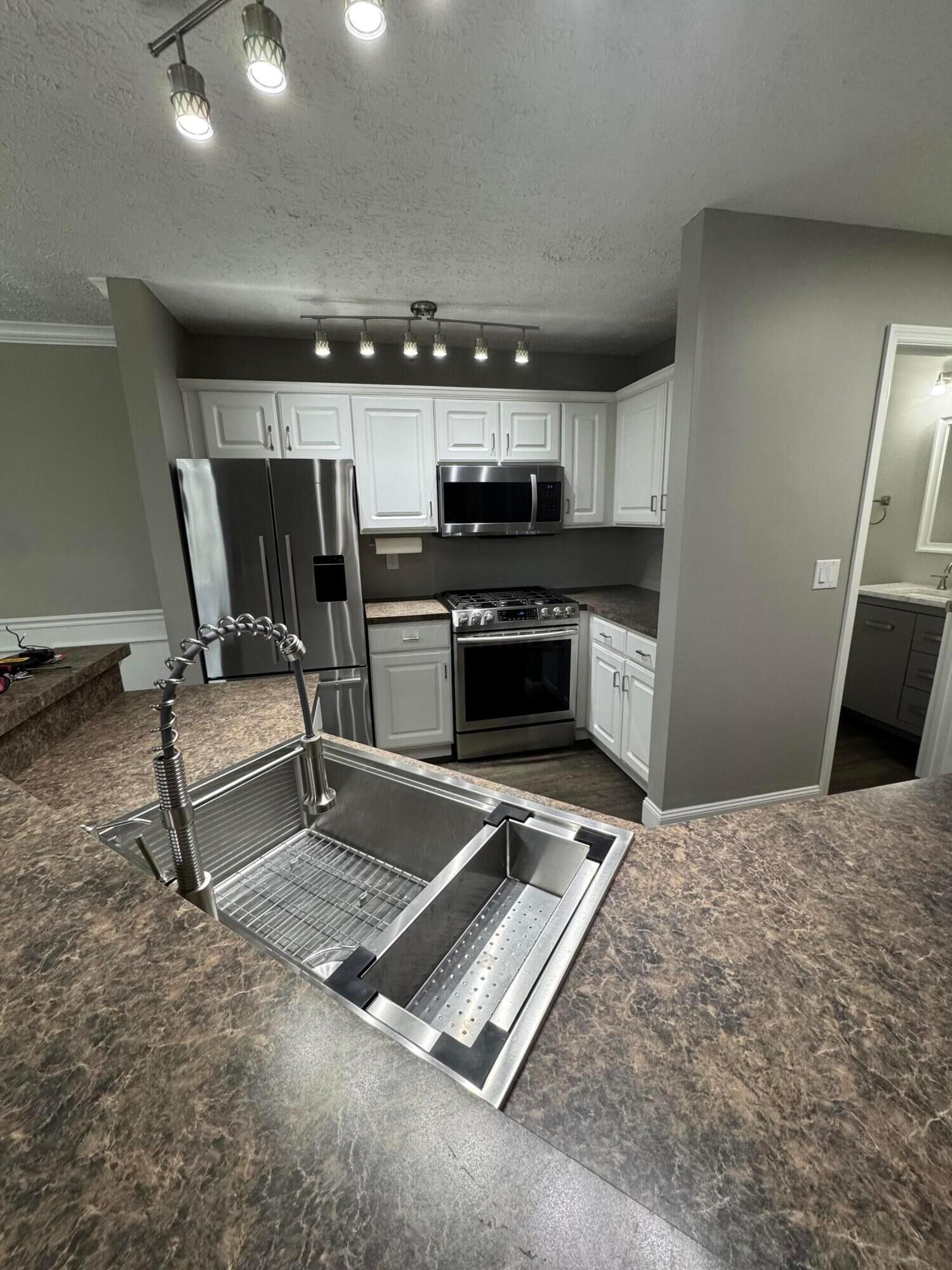 Property Photo:  3377 Eastwoodlands Trail  OH 43026 